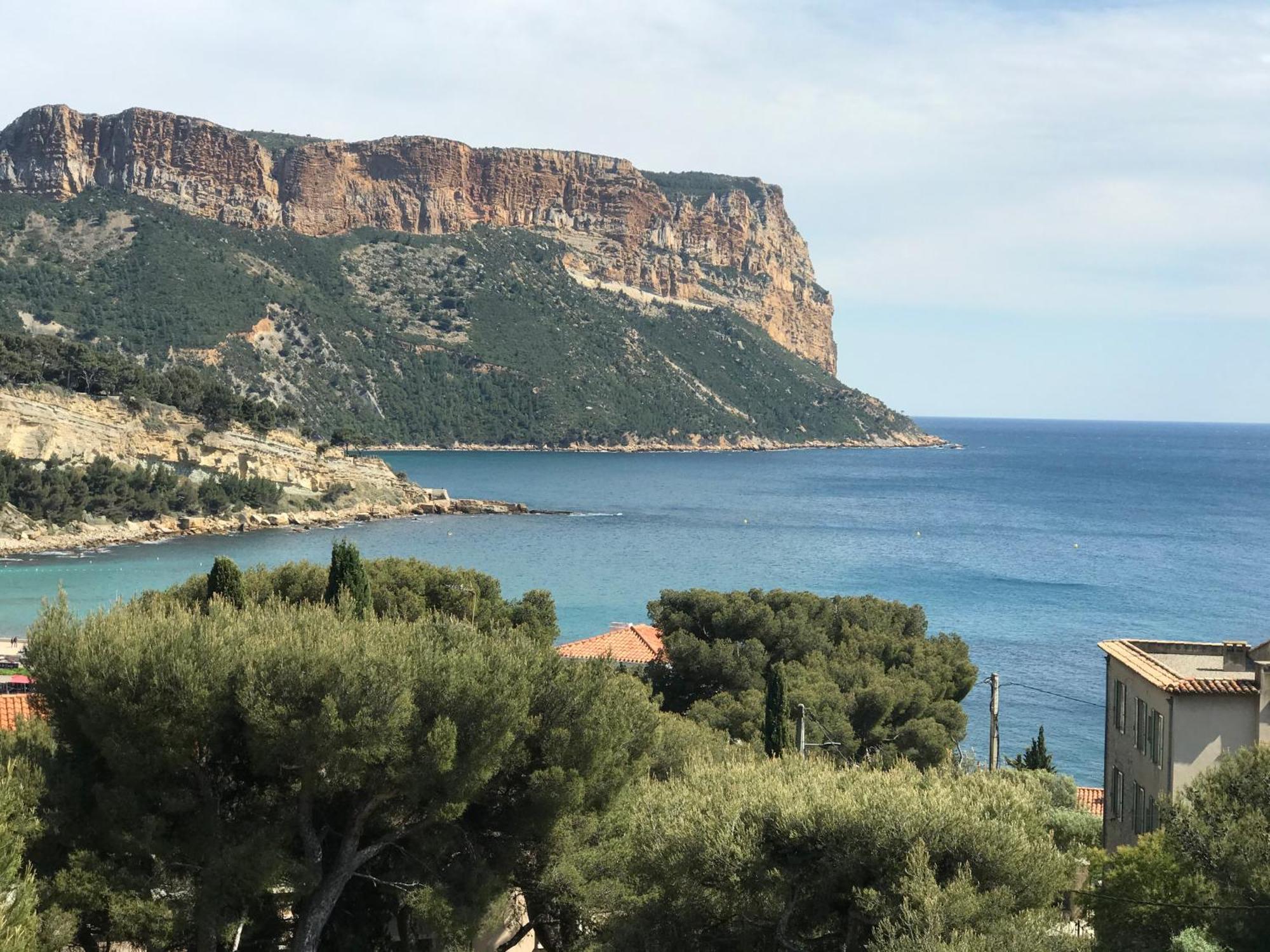 La Maison De Doms Avec Jacuzzi Et Vue Mer Cassis Exterior foto